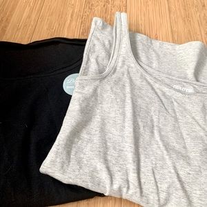 Pair of Duluth Trading Co built in bra tanks XS